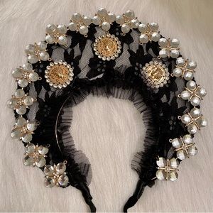 ✨NWT Medieval Queen Day of the Dead Lace Jeweled Coin Crown Headband
